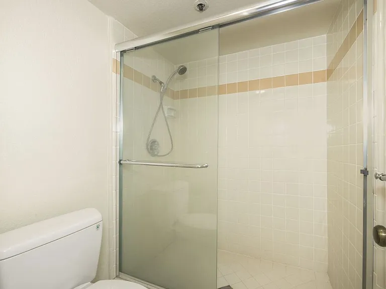 185 Forest Ave #4A — Photo 12