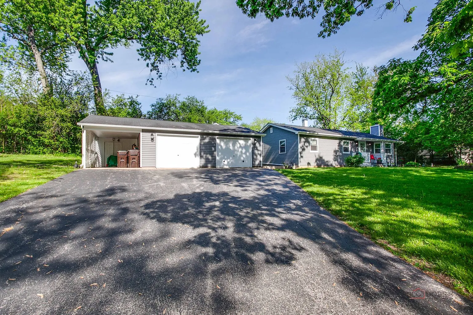 23252 N Kelsey Ave photo 1