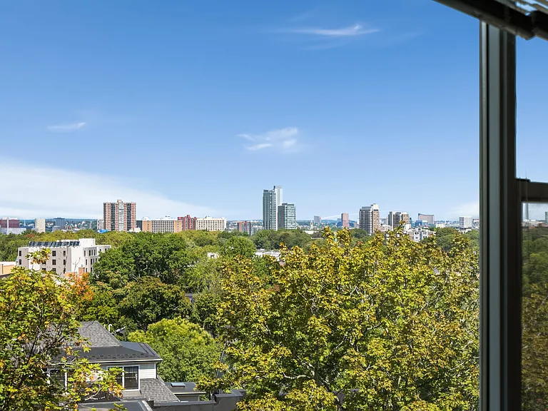 Forte at 1440 Beacon — Photo 21