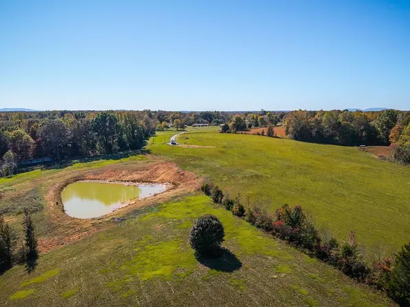 3767 Pollard Rd, Walling, TN 38587