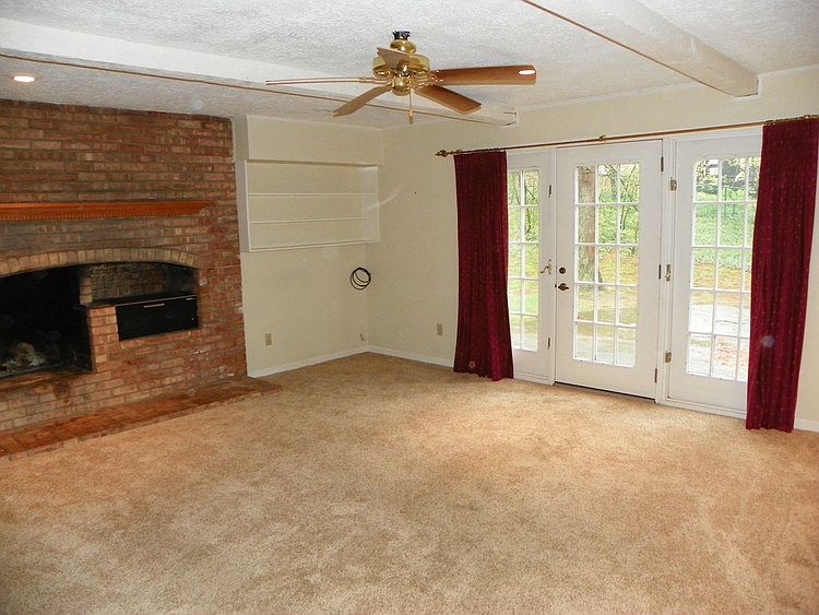 1st image of 1701 Dilloway Dr