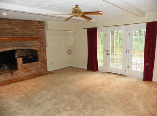 1701 Dilloway Dr, Midland, MI 48640