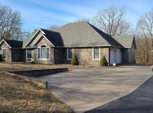4856 Goldfinch Rd, Joplin, MO 64804