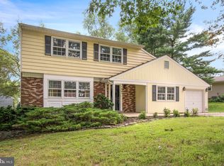 104 Chapel Hill Dr, Newark, DE 19711