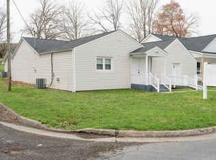 1532 2nd St, Waynesboro, VA 22980
