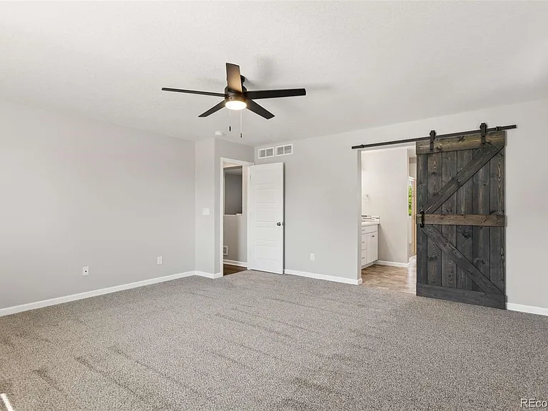 92 Homestead Way — Photo 34