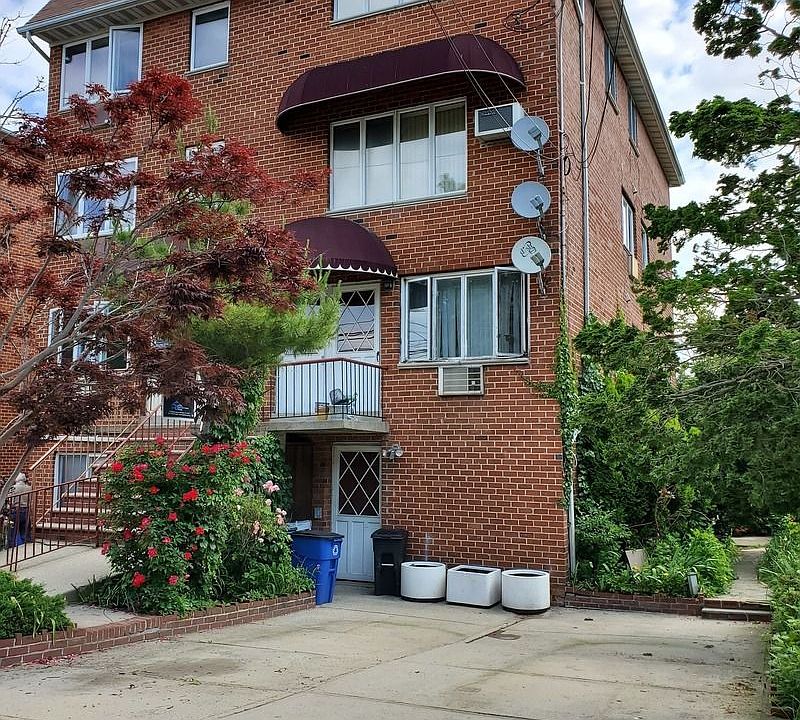 2nd image of 2283 Ryder St