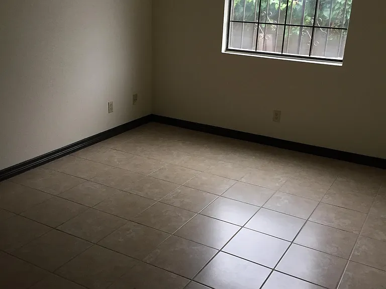 1320 Rosario St — Photo 6