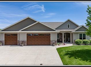 4140 N Prairie Rose Ln, Appleton, WI 54913