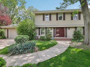 624 Somerset Dr, Janesville, WI 53546