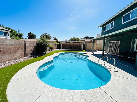 2nd image of 5688 Maceta Ave