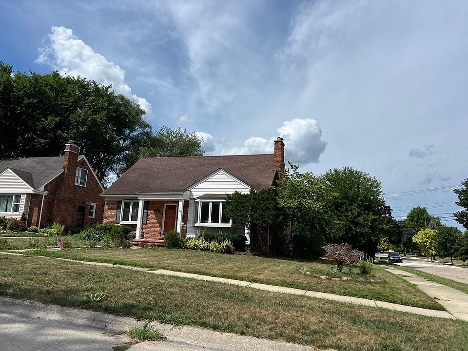 2nd image of 2333 Benjamin Ave