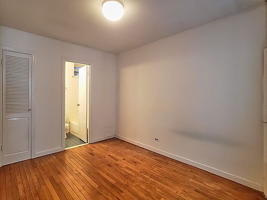 4th image of 229 E 89th St APT 4FW