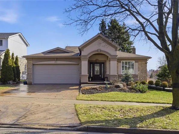 197 Autumn Hill Cres, Kitchener, ON N2N 1K9