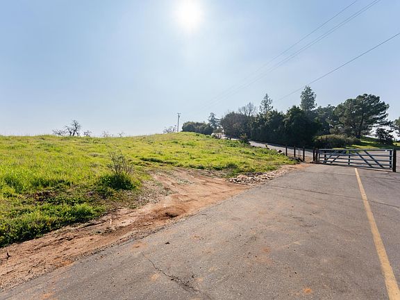 4th image of 0 Oak Knoll Ln