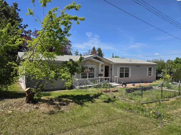 505 S Wall St, Palouse, WA 99161