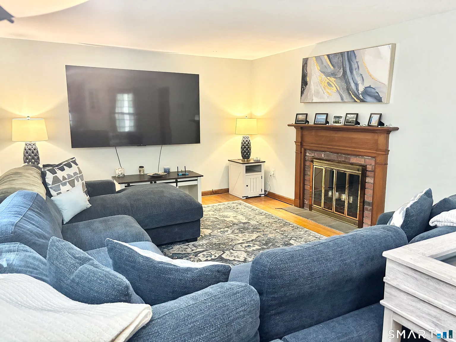 3 bed, 2.5 bath, 1968 sqft, $3,000 — Photo 3