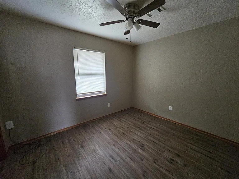 1208 NW Dearborn Ave #C — Photo 6