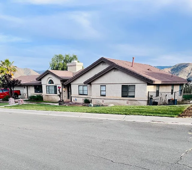 2640 Bridle Path Dr — Photo 2