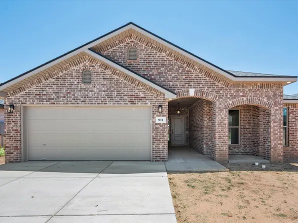 911 E 35th St, Wolfforth, TX 79382