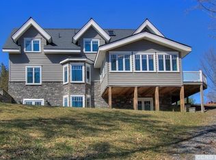 37 Pine Point Rd, Athens, NY 12015