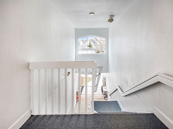 4th image of 2674 S Knightsbridge Cir