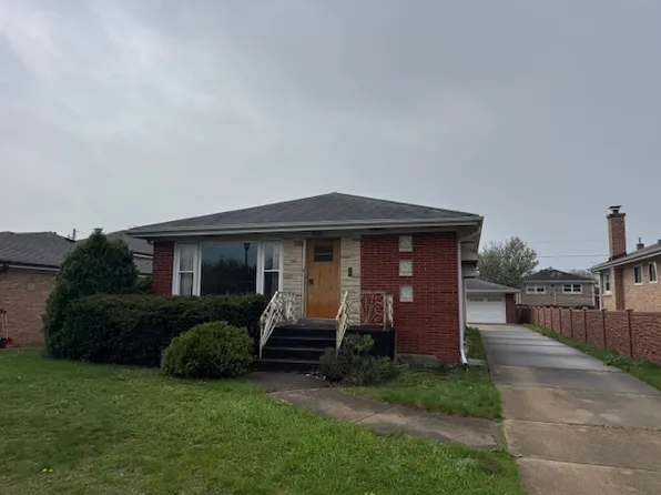 5713 Reba St, Morton Grove, IL 60053