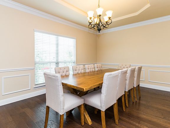 4th image of 6424 Abbotsford Dr