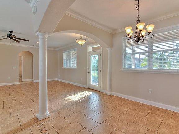 3rd image of 2100 Saddlewood Dr