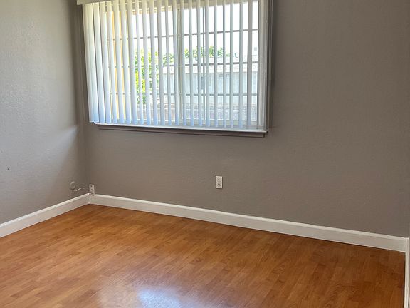 2nd image of 1439 Tami Lee Dr