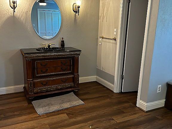 Master bedroom sink