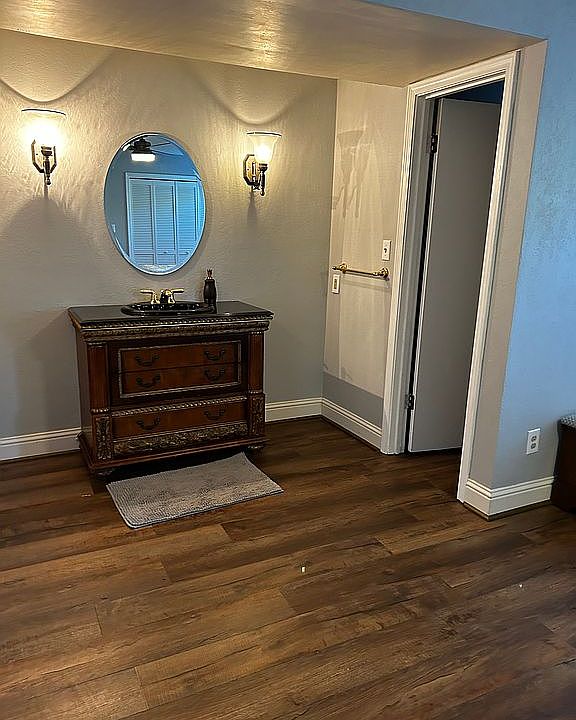 1137 E Harvester Ave, Pampa, TX 79065 Zillow