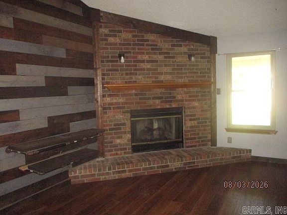 5th image of 14 Sandy Ave