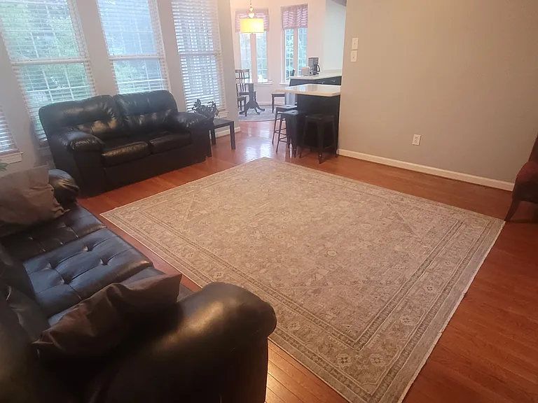 11201 Yardley Ct — Photo 6
