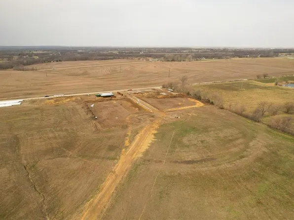 3 Hope Ln, Odessa, MO 64076