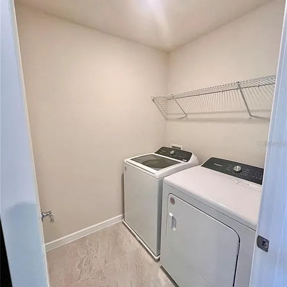 1297 Regal King Dr — Photo 28