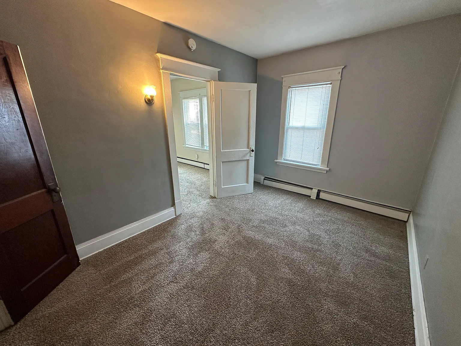 2 bed, 970 sqft, $1,250 — Photo 2