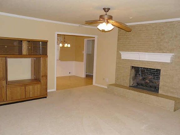 5th image of 10421 Clary Dr