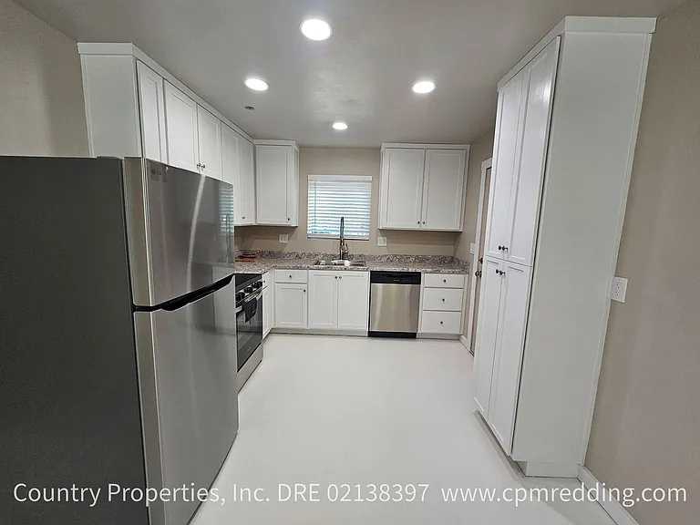 2122 Marlene Ave — Photo 7