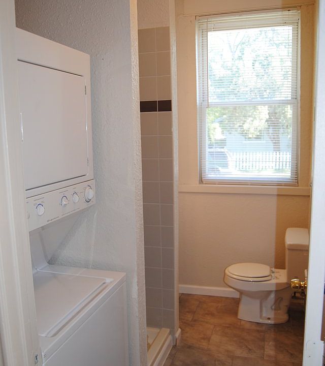 2nd image of 2500 N Eaton St