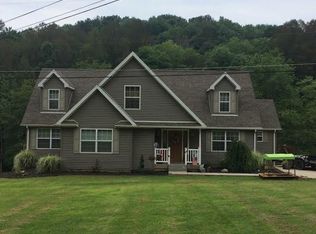 251 Robinwood Dr, Mount Clare, WV 26408