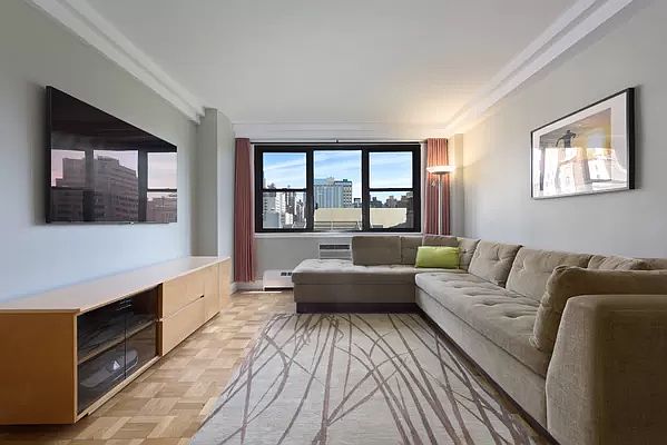 1st image of 210 E 15th St APT 10C
