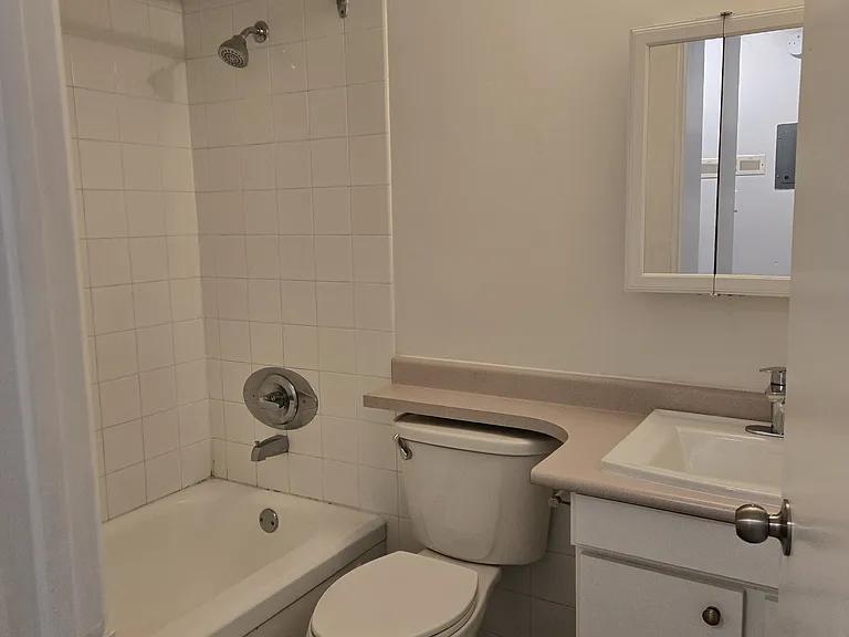 1030 W 14th Ave #202 — Photo 9