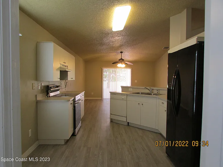 700 Benton Dr — Photo 23