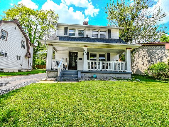 4th image of 427 Sandalwood Dr