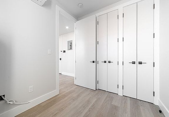 5th image of 727 De Kalb Ave #5F