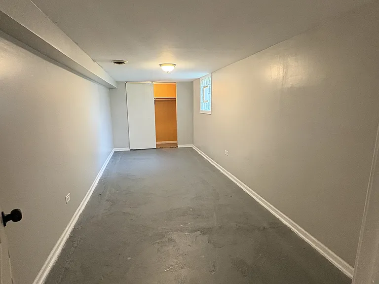 9331 S Evans Ave — Photo 13