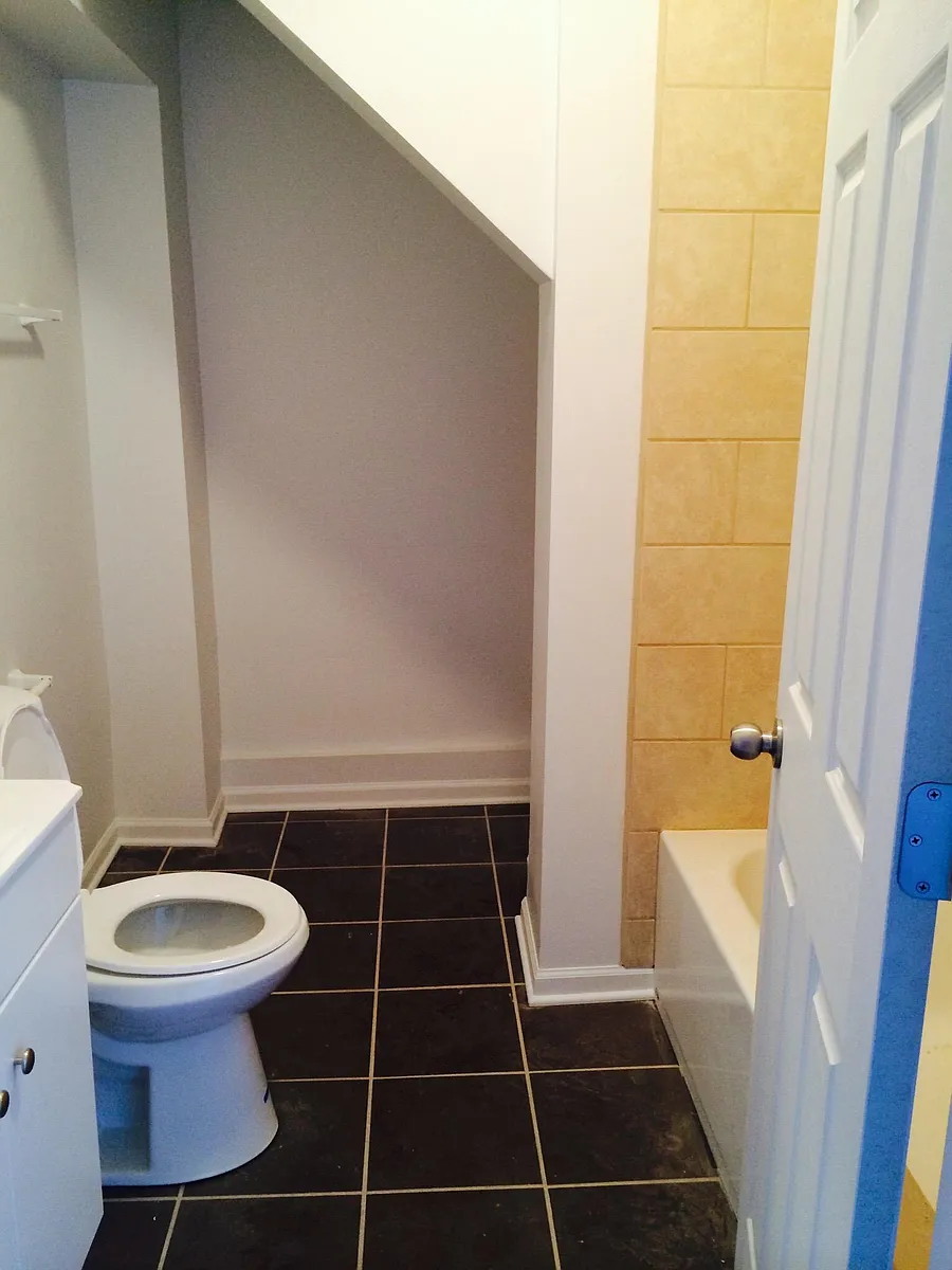 bathroom - W 18th Pl