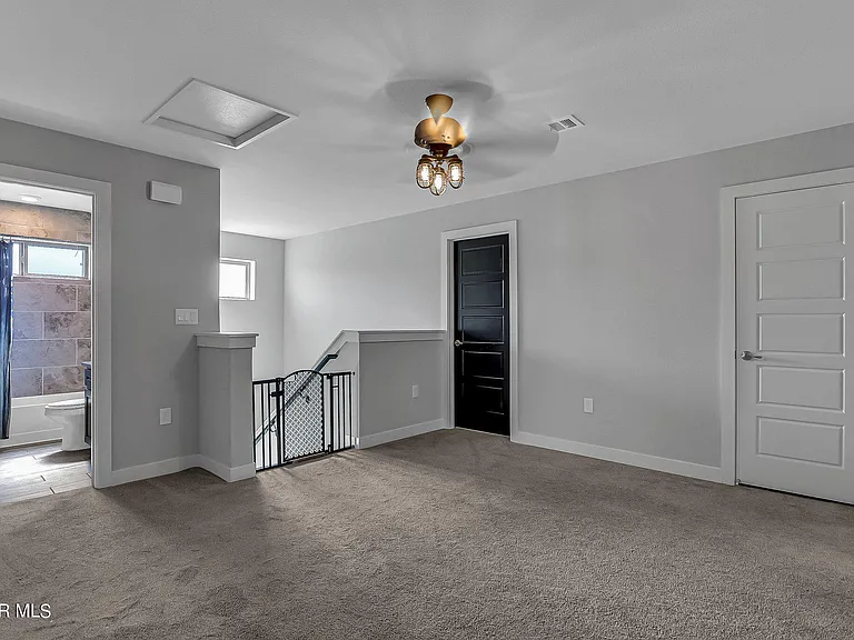 2420 Sammy Cervantes St — Photo 11