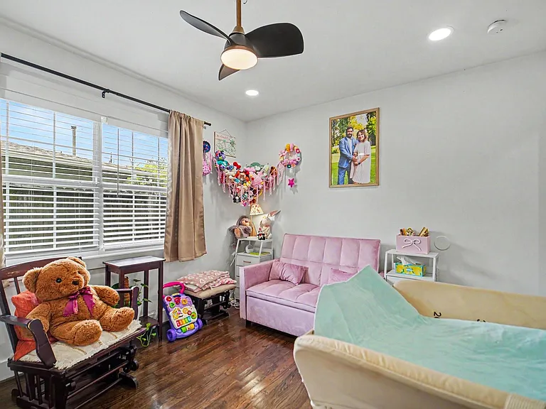 5226 Pomander Rd — Photo 22